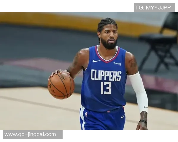 吉莱斯皮表现出色11投6中贡献19分3板6助攻助力球队稳定发挥