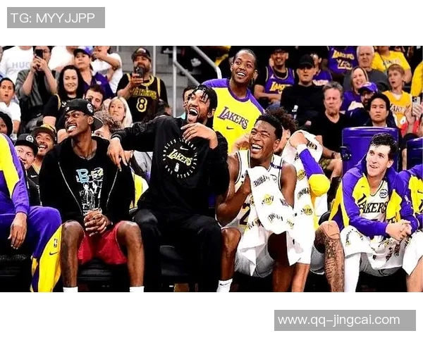 NBA赛况回顾湖人战胜雷霆勇士遭遇马刺快船不敌掘金火箭大胜奇才 NBA赛况回顾湖人战胜雷霆勇士遭遇马刺快船不敌掘金火箭大胜奇才